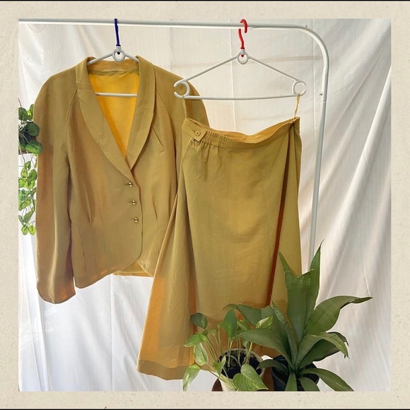 Other - ❌❌sold❌❌German designed Vintage Pastel Yellow. Blazer Skirt Co-Ord Set.